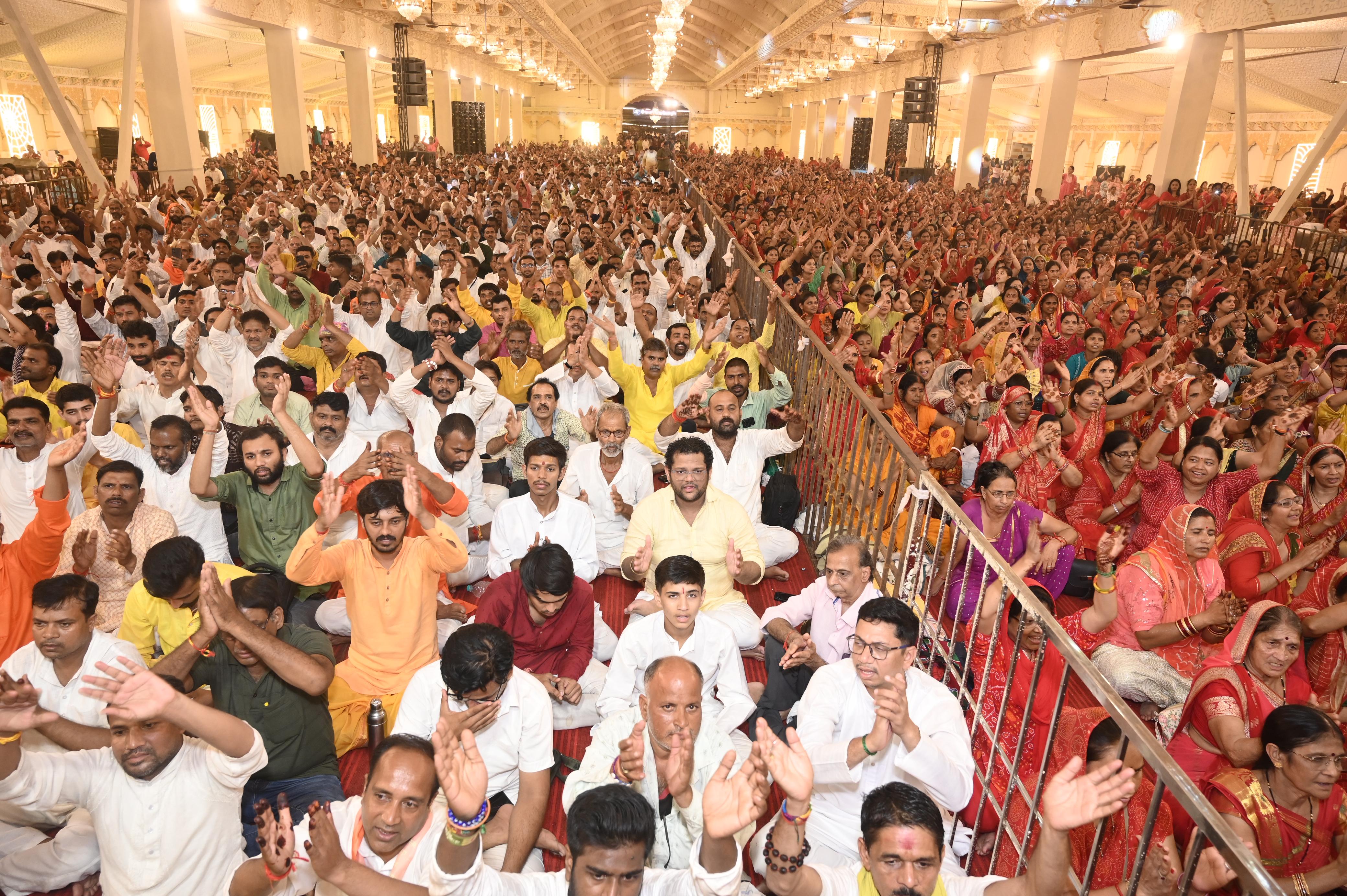 जगतगुरु श्री वसंत विजयानंद गिरि जी महाराज बने अंतर्राष्ट्रीय सनातन महासंघ के प्रमुख संरक्षक